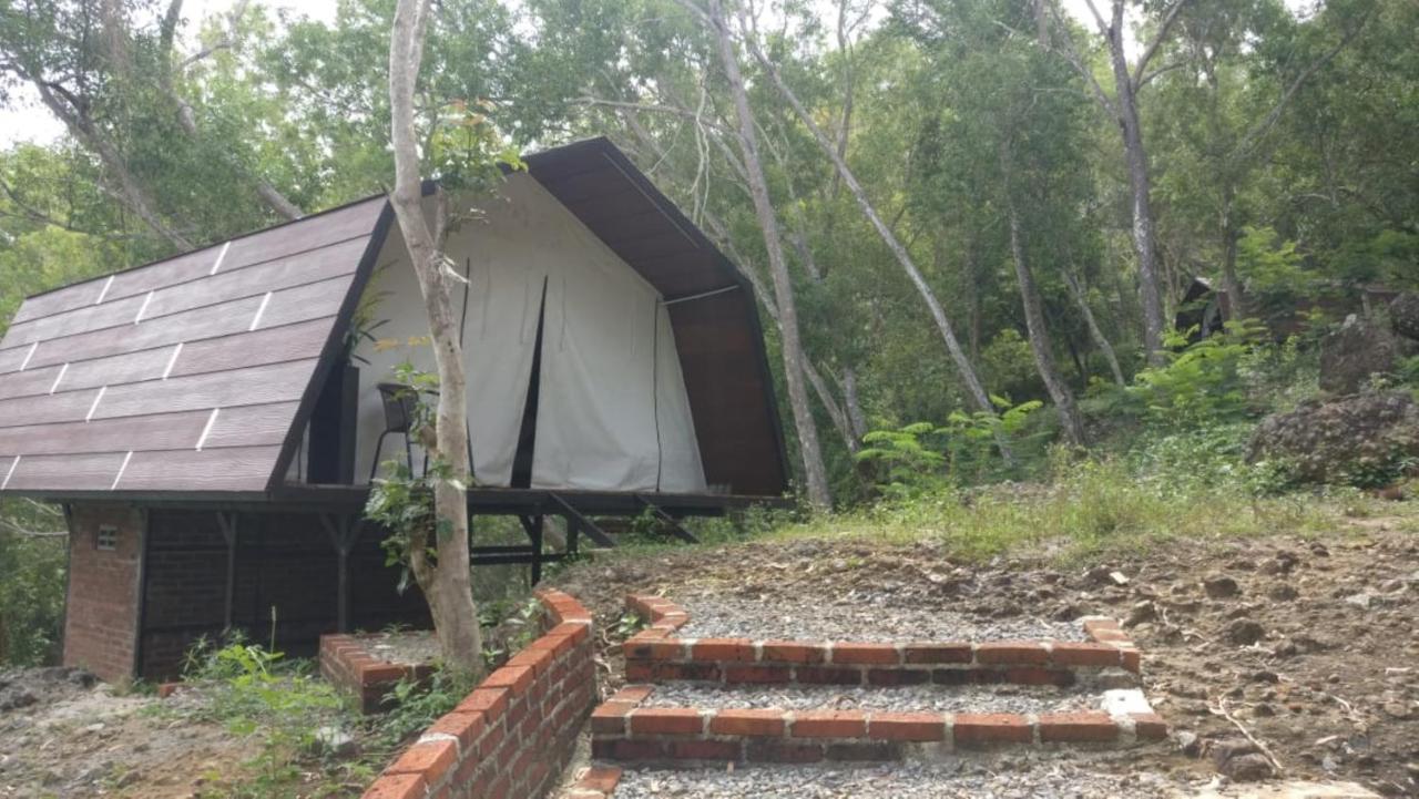 Seribu Batu Songgo Langit Resort & Camp Bantul Kültér fotó