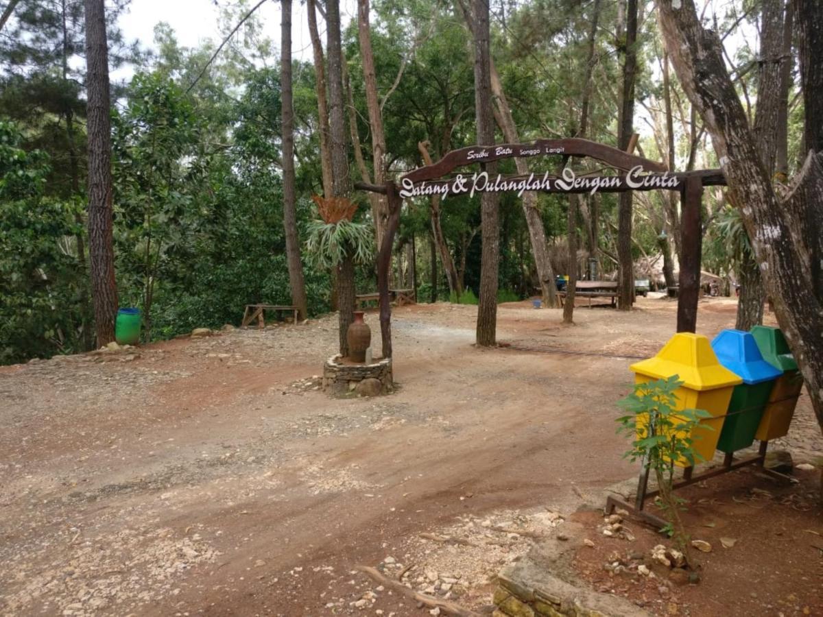 Seribu Batu Songgo Langit Resort & Camp Bantul Kültér fotó