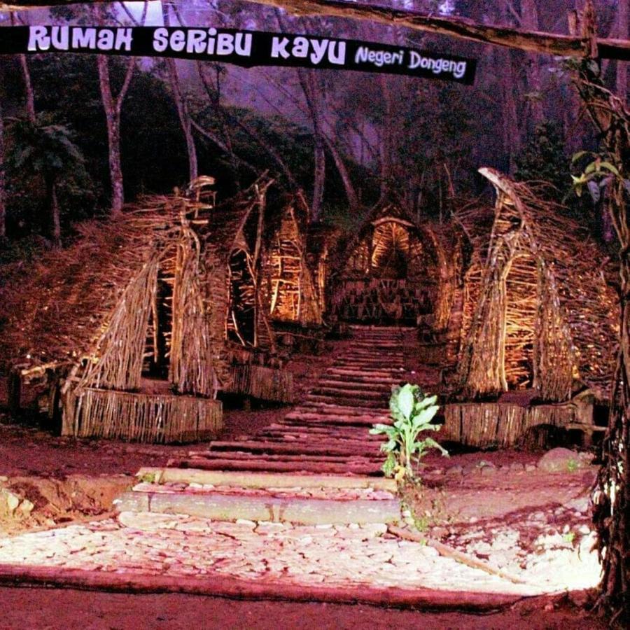 Seribu Batu Songgo Langit Resort & Camp Bantul Kültér fotó