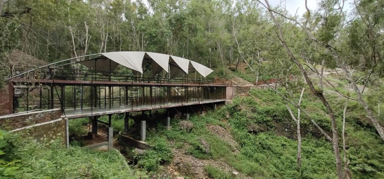 Seribu Batu Songgo Langit Resort & Camp Bantul Kültér fotó
